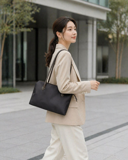 Layrich 休閒包都會生活場景，適合台灣女性日常外出與簡約穿搭