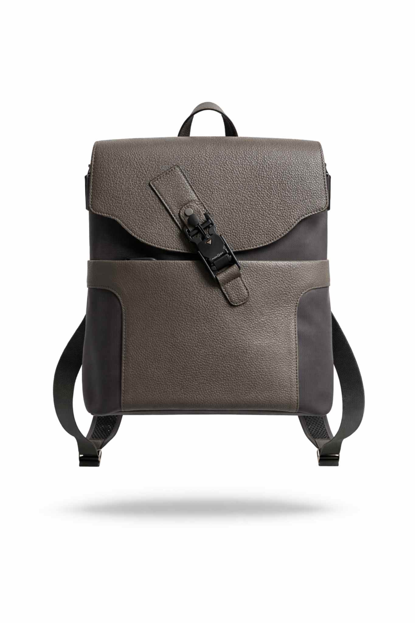 初行 Backpack真皮背包｜德國專利防盜後背包
